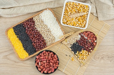 白发最怕什么食物 三大食补配方调理白发